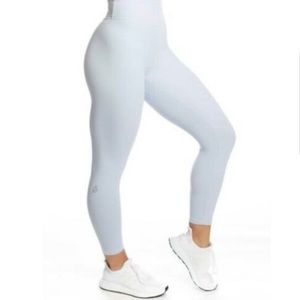 P’tula 23” Mayra Plush Cloud Blue Leggings